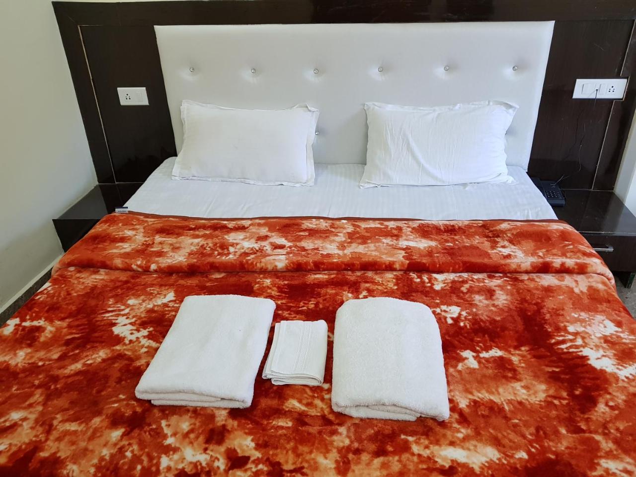 Hotel Homely Abode Dalhousie Bagian luar foto